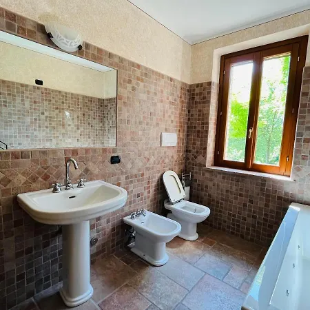 Il Borgo Fra I Laghi Villa Monzambano Exterior photo