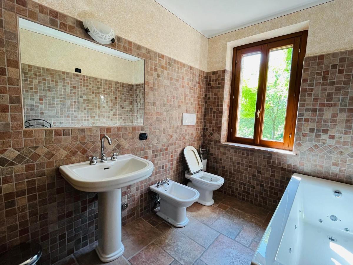 Il Borgo Fra I Laghi *